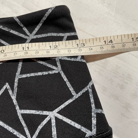 Victoria’s Secret The Ultimate tight leggings. Size S. - Picture 8 of 10